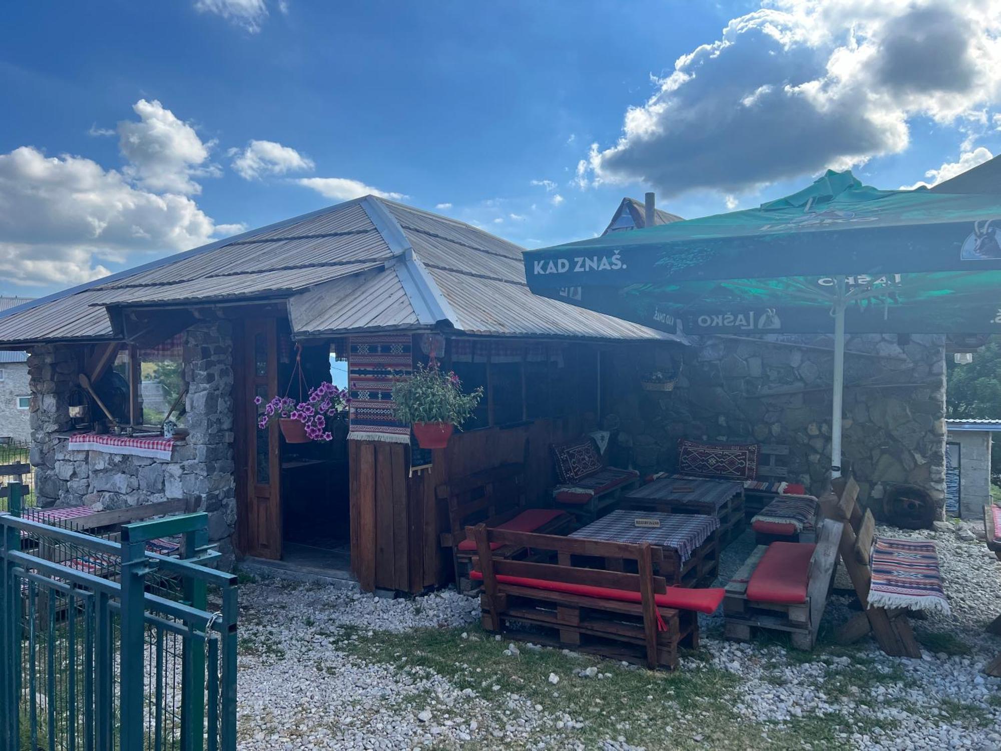 Kod Kapetana Tea Bed and Breakfast Gornji Lukomir Εξωτερικό φωτογραφία