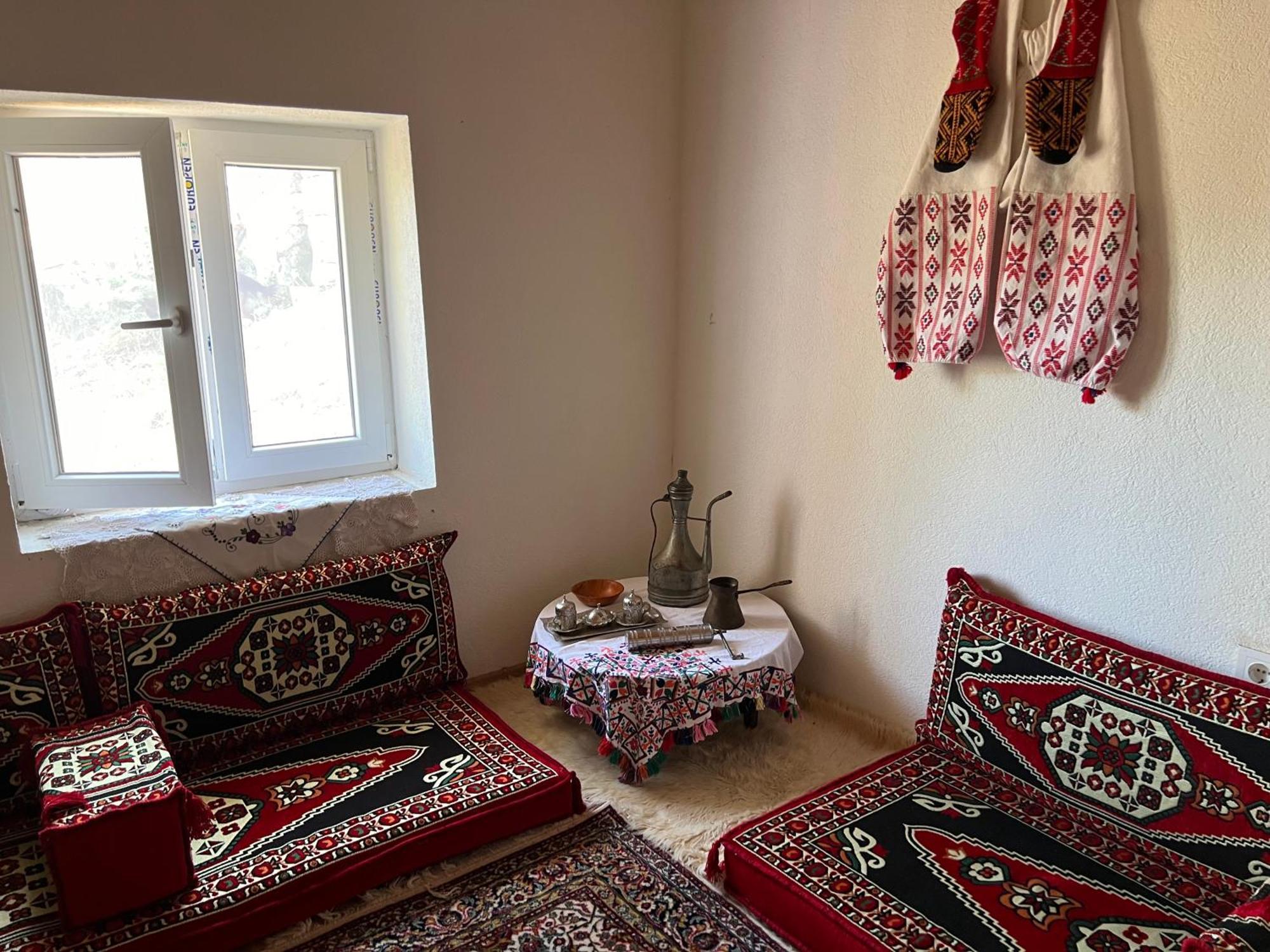 Kod Kapetana Tea Bed and Breakfast Gornji Lukomir Εξωτερικό φωτογραφία