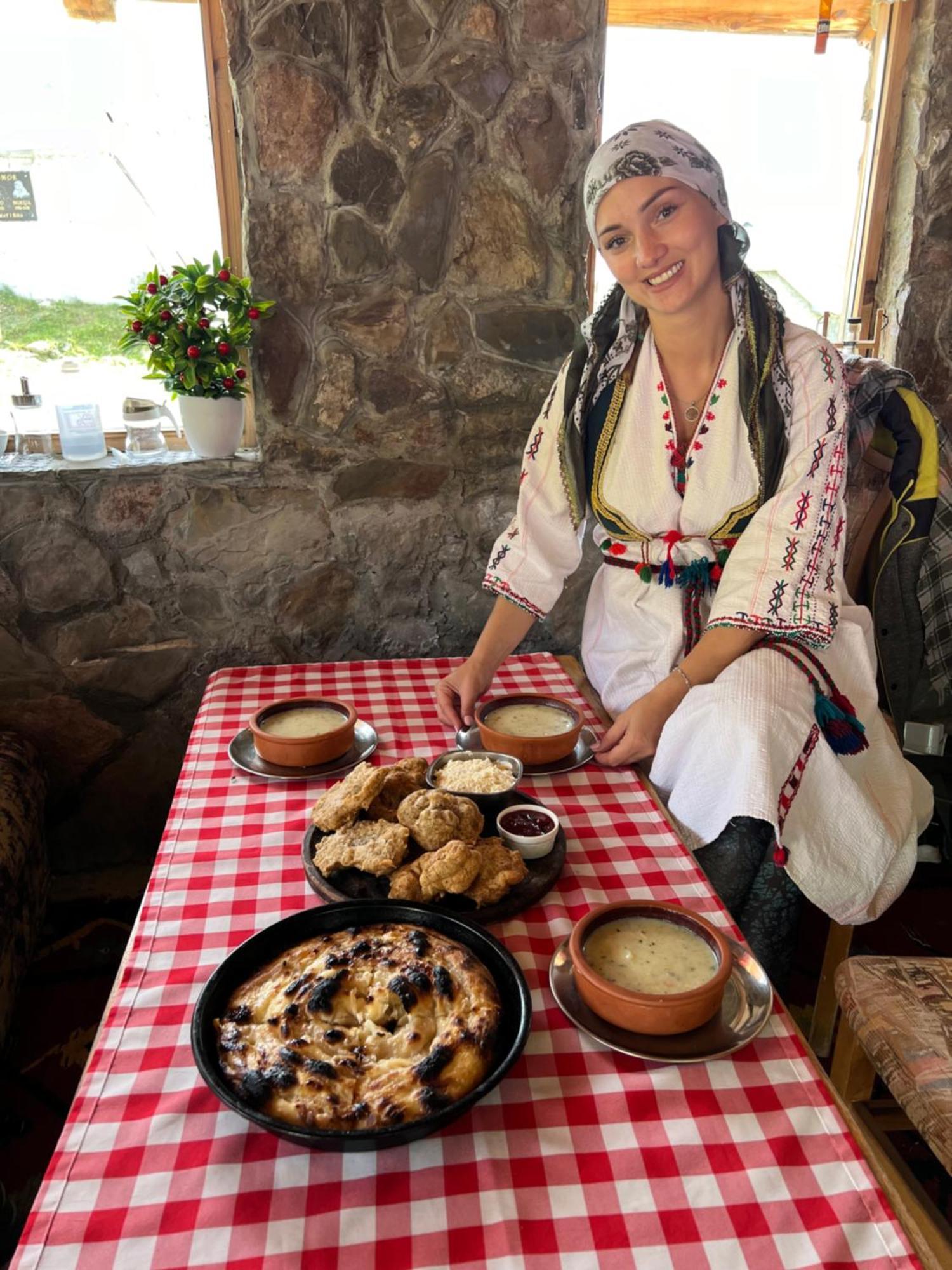 Kod Kapetana Tea Bed and Breakfast Gornji Lukomir Εξωτερικό φωτογραφία