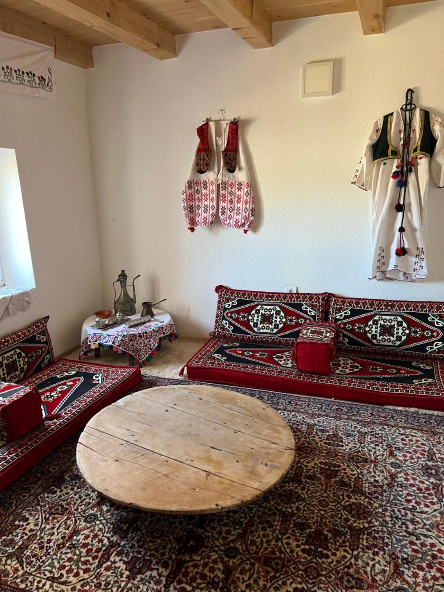 Kod Kapetana Tea Bed and Breakfast Gornji Lukomir Εξωτερικό φωτογραφία