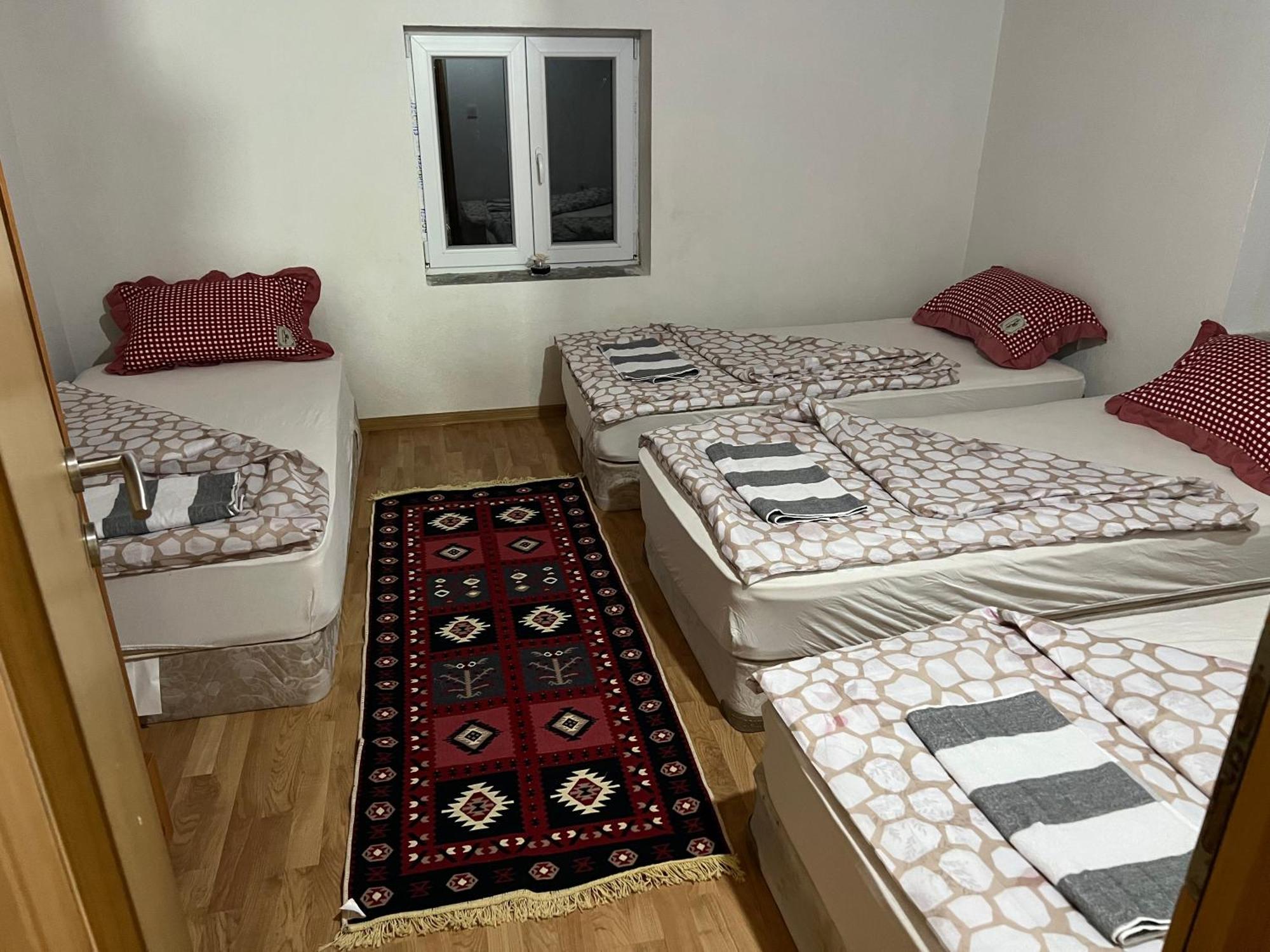 Kod Kapetana Tea Bed and Breakfast Gornji Lukomir Εξωτερικό φωτογραφία
